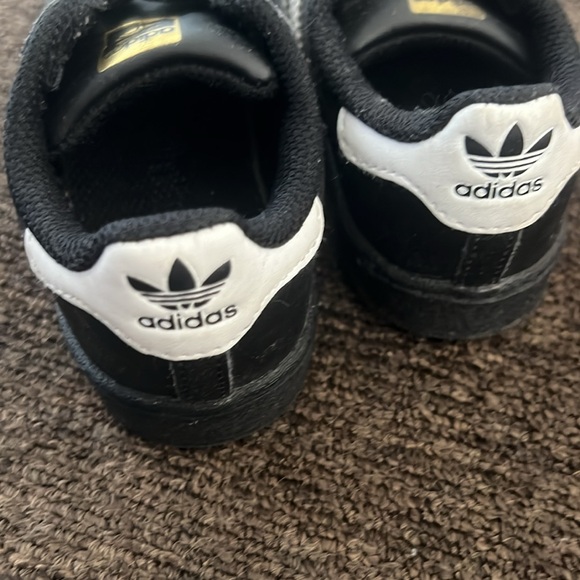 Toddler adidas - Picture 3 of 4